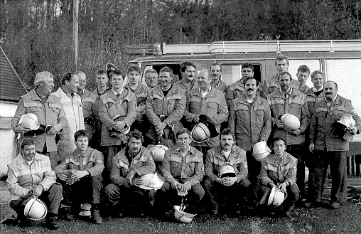 Einsatzmannschaft_1990.gif (97557 Byte)